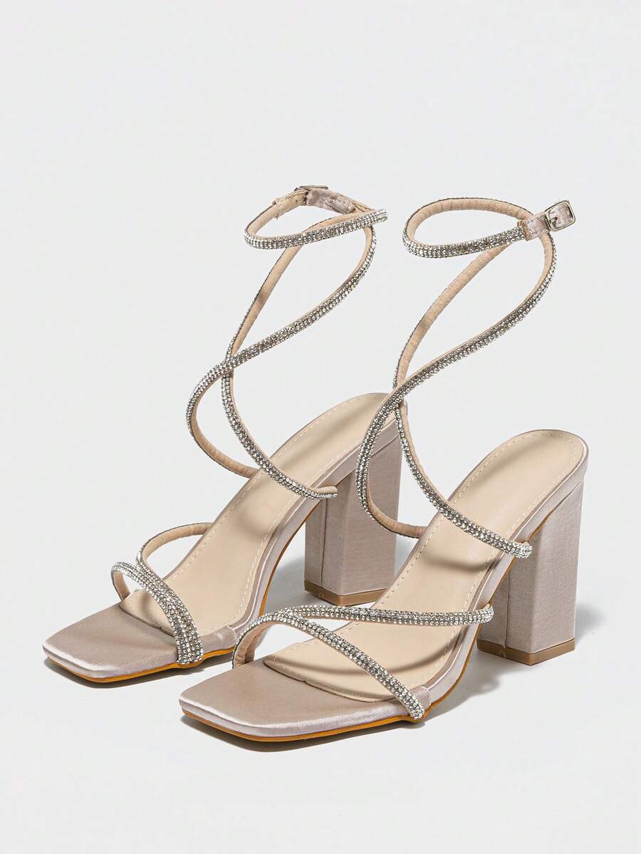Womens Rhinestone Strappy Squa - Sandal Strappy Heeled incelemesi ve fiyatı